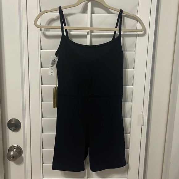 Aritzia Divinity 7” Romper - Picture 4 of 4